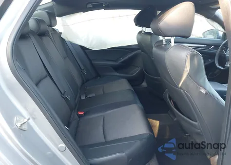 2018 Honda Accord Sport 2.0T z USA, uszkodzony, nr VIN 1HGCV2F33JA009445